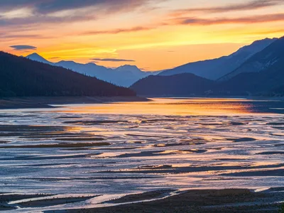 The photo: a mountain lake at sunset